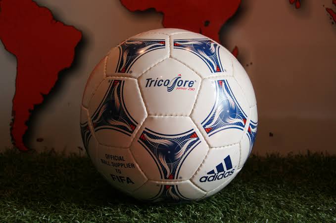 ลูกฟุตบอลโลก ที่ประทับใจในการแข่งขันฟุตบอลโลกที่ผ่านมา