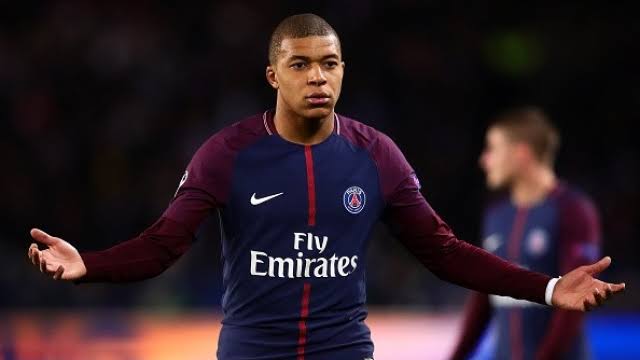 กองหน้า 15 ดาวยิงที่ยิงมากกว่า 20 ประตู โดย ทีเด็ดดอทคอม