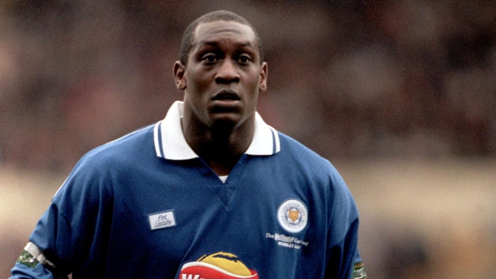 ตำนานแข้งในอดีต ดาวยิงร่างใหญ่ ยิงดุ เอมิล เฮสกีย์ 